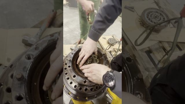 разбор гидромотора хода Volvo EC210