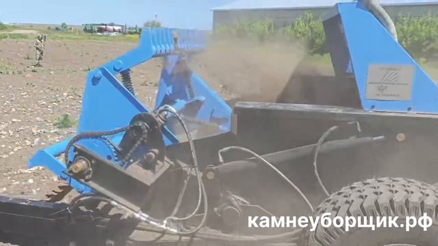 Камнеуборочная машина Чемпион