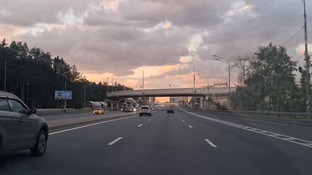 калужское шоссе кадры для сми вблизи мед центра коммунарка едим в центр