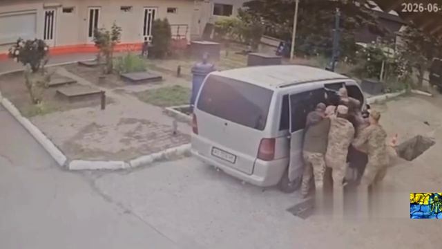 🔴Отлов диких кабанчиков🐗 на Україне чтобы не было «эпидемии свободы».🔴 смотреть онлайн