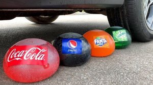 АСМР: ВОЗДУШНЫЙ ШАР ИЗ COCA‑COLA ПРОТИВ МАШИНЫ, Coca‑Cola, Fanta, Sprite,  Mentos ДАВИМ МАШИНОЙ!