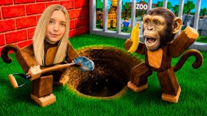 Я СТАЛА ОБЕЗЬЯНОЙ И СБЕЖАЛА ИЗ ЗООПАРКА В ROBLOX!