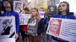 В Москве неравнодушные люди провели митинг у посольств недружественных стран.