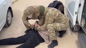 Сотрудники ФСБ задержали украинского шпиона, действовавшего на территории Крыма.