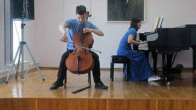 Сен-Санс концерт ля минор Витя Волотов смотреть онлайн