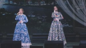 «На крылечке» ансамбль «Русский терем». Солистки Елизавета Политун, Арина Першина