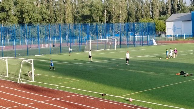 Динамо Липецк Школа им Л И Яшина 2026г.
Тренер Рожнов А.Д
Алексей 11лет
Лев 9 лет. 4 июня. смотреть онлайн