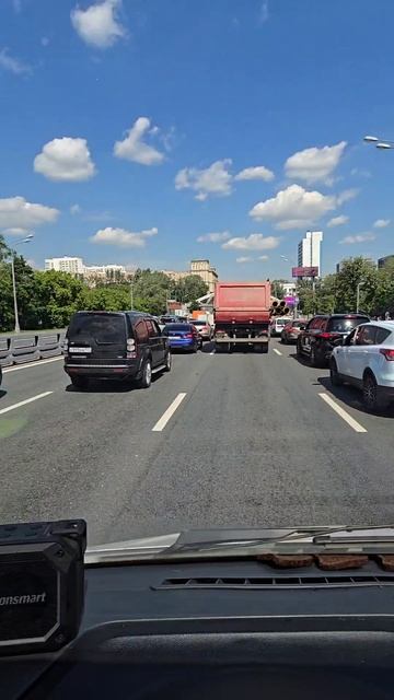 Можно ли так ездить? #пдд #нарушение #самосвал #ГазельNext #москва #варшавскоешоссе