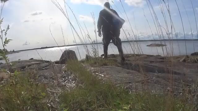 РЫБАЛКА НА СЕВЕРЕ ЗА БЕСПЛАТНО! ПРОВЕРЯЮ ЛОВУШКИ! В СЕТЬ ПОПАЛО РЫБЫ И ЖЕЛЕЗА! НЕ ПЛОХОЙ УЛОВ! смотреть онлайн