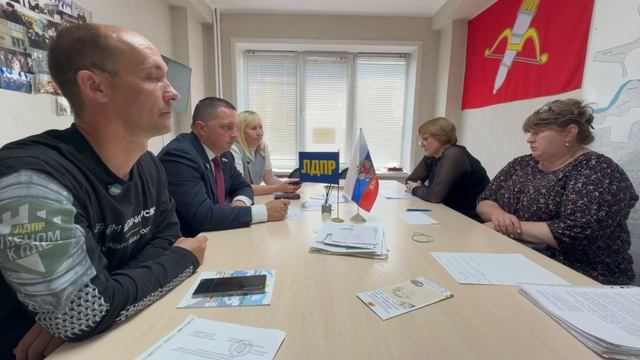 Всё брошено: жители сельских территорий Ачинского округа жалуются на муниципальную реформу смотреть онлайн