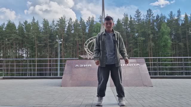 Достопримечательность Урала граница Европы и Азии. Сувениры из природных камней. смотреть онлайн