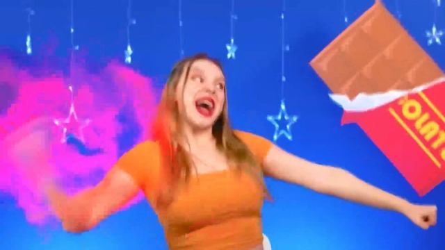 Челлендж. Шоколадная Еда vs Настоящая Еда с Уэнсдей Аддамс # Съедобная Битва ч. 2 смотреть онлайн