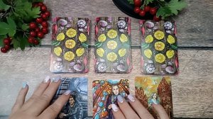 онлайн расклад таро «Хочет ли проявится и проявится ли он?»🧔💗 3 варианта