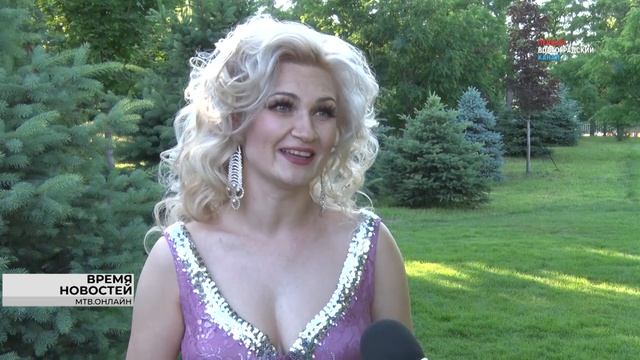 В Волгограде исполнили песни российской эстрады и хиты СССР из кинофильмов смотреть онлайн