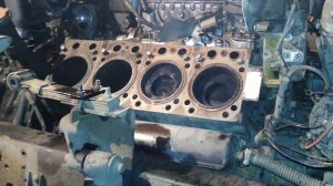 Камаз 6520, бросает масло в выпускной коллектор. Проблему нашёл.