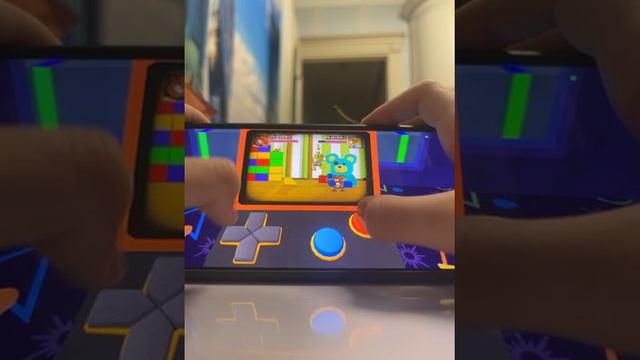 Ильнар проходит с Вероникой аркадный мир в игре супер мишки