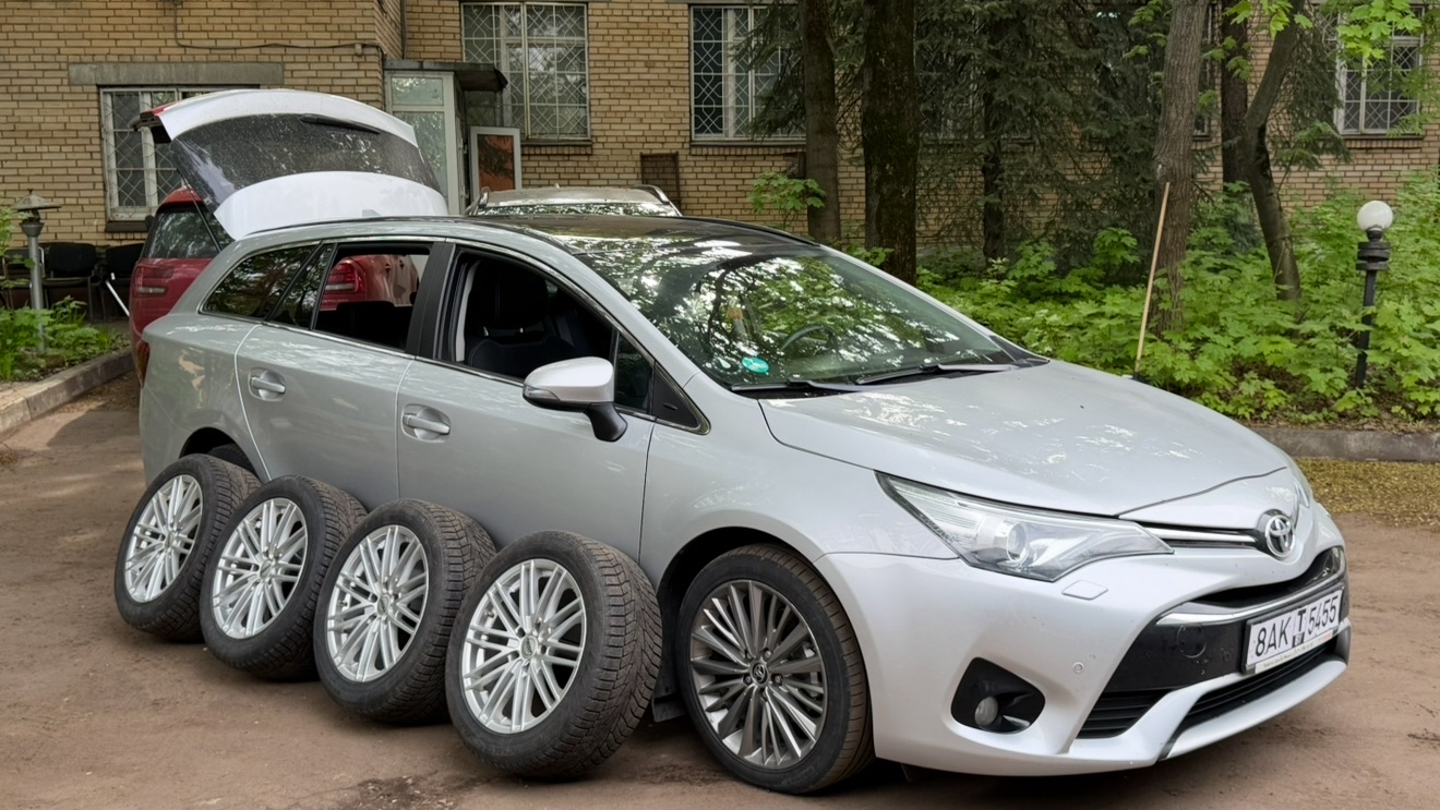 Toyota Avensis 150.000км Оригинального пробега!!! смотреть онлайн