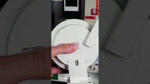 Hikvision DS-2DE2C400MWG-4G - уличная поворотная 4G камера - 4 Мп - 2.8 мм - 94° - MicroSD до 512 Гб