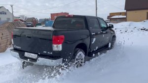 Toyota Tundra 2012 года в комплектации Platinum