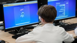 На ПМЭФ подписано соглашение о внедрении ИИ в школах Ленинградской области