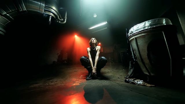 Luara - Burn (Official Music Video) смотреть онлайн