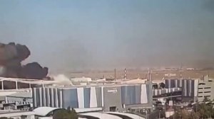 Опубликовано видео момента, когда беспилотник-камиказе  ударил по Терминалу 1 Международного аэропор