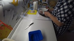 Уж гигант на соседней улице. Грядка для зелени. Простое блюдо с грибами.