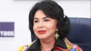 Бабкина помирилась с сыном, который обиделся на нее из-за безумных трат на молодого фаворита