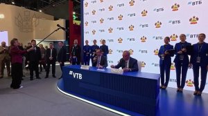 Провёл первый рабочий день на Петербургском международном экономическом форуме 2026