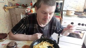 Рубрика МУКБАНГ. ХОТЕЛИ БЫ ВЫ ПОМИНАТЬ СВОЮ ЖИЗНЬ ЕСЛИ БЫ ВАМ ДАЛИ ВОЗМОЖНОСТЬ
