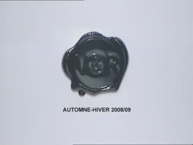 Показ женской коллекции Viktor & Rolf осень-зима 2008-2009 смотреть онлайн