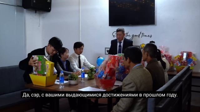 76ч.Одинокая мать, стоящая на улице, неожиданно узнает истинную личность отца Три. смотреть онлайн