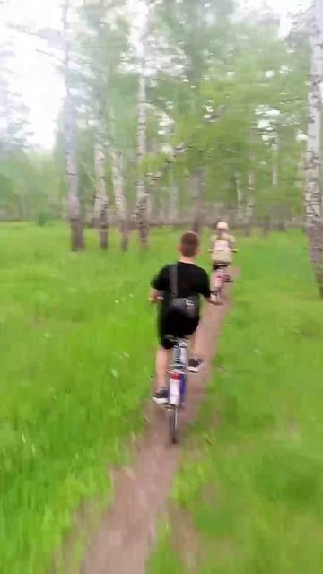 Катаемся всей семьёй на великах