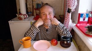 Перекус с котями. Кошмарный сон перед психушкой. Мукбанг. Обжор. Еда на камеру. Диета. Шизофрения.