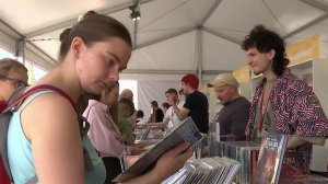 В столице в 12-й раз проходит большой книжный фестиваль «Красная площадь».