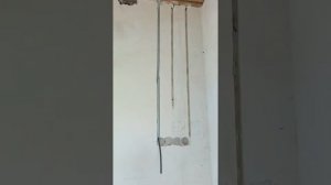 Делаем новую электропроводку в частном доме, электропроводка открытая по потолку в гофре. (3 день)