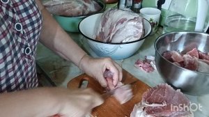 Нарезала мяса.А поговорить!?🤣🌸💖