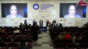 На Международном экономическом форуме в Санкт-Петербурге стартовала основная деловая программа.