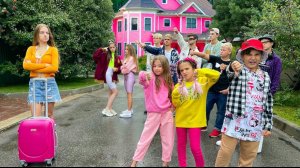 🍿 НОВЕНЬКАЯ Приехала в КАМПУС! Аминка и Подружки ПРОТИВ! САМЫЙ СИЛЬНЫЙ ЧЕЛОВЕК ВЛЮБИЛСЯ