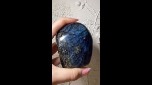 Лабрадор камень