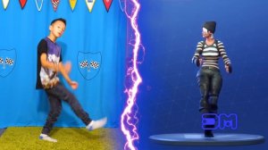 Давид и Аминка ХОТЯТ Узнать КТО КРУЧЕ! Артур и Аминка Витаминка ПРИДУМАЛИ Fortnite Dance Challenge !