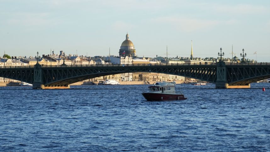 В Санкт-Петербурге появится уникальный разводной мост с пролетом 65 метров смотреть онлайн