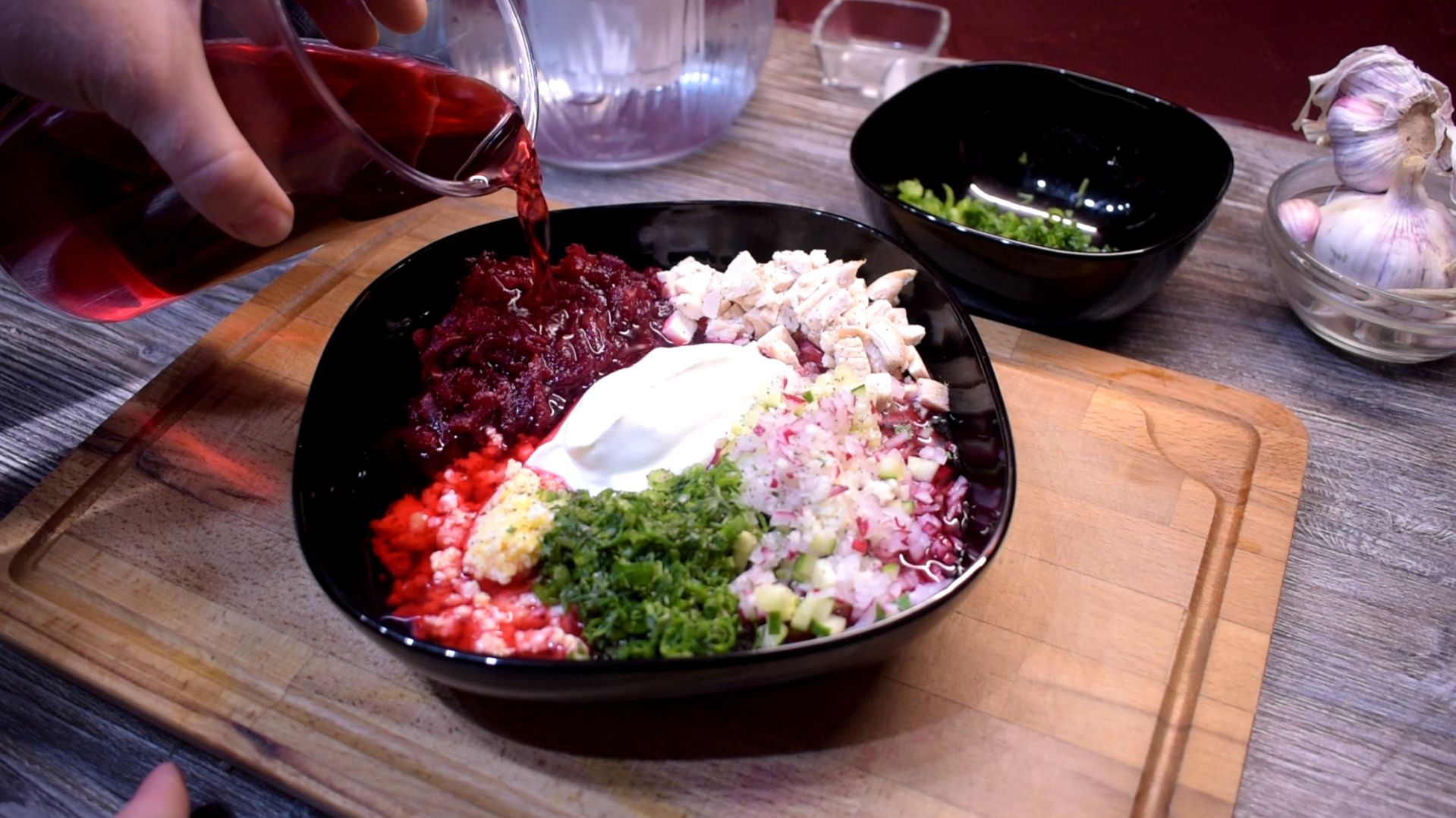 Свекольник, мой любимый рецепт! Просто, вкусно и так освежающе)