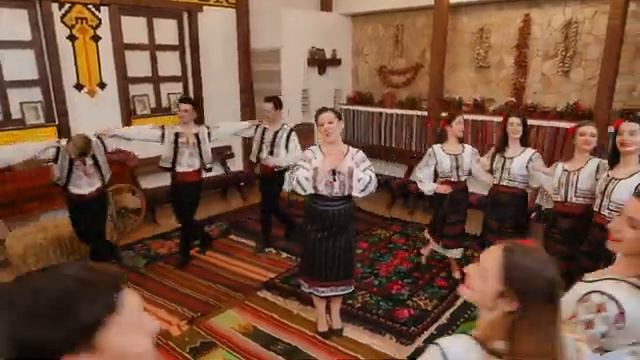  Pentru sărbătoriți La Multi Ani !!!  топ