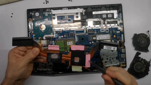 Ноутбук HP Pavilion 15-cx0030ur Обслуживание