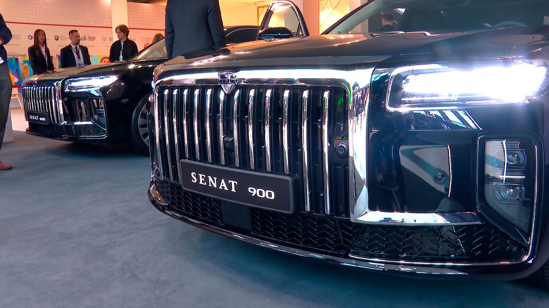 Обновленный Aurus Senat 900 показали на ПМЭФ-2026 смотреть онлайн