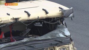 ГРУЗОВИК И АВТОБУС СТОЛКНУЛИСЬ НА УЛИЦЕ АКАДЕМИКА КОРОЛЁВА В ПЕТРОПАВЛОВСКЕ • НОВОСТИ КАМЧАТКИ
