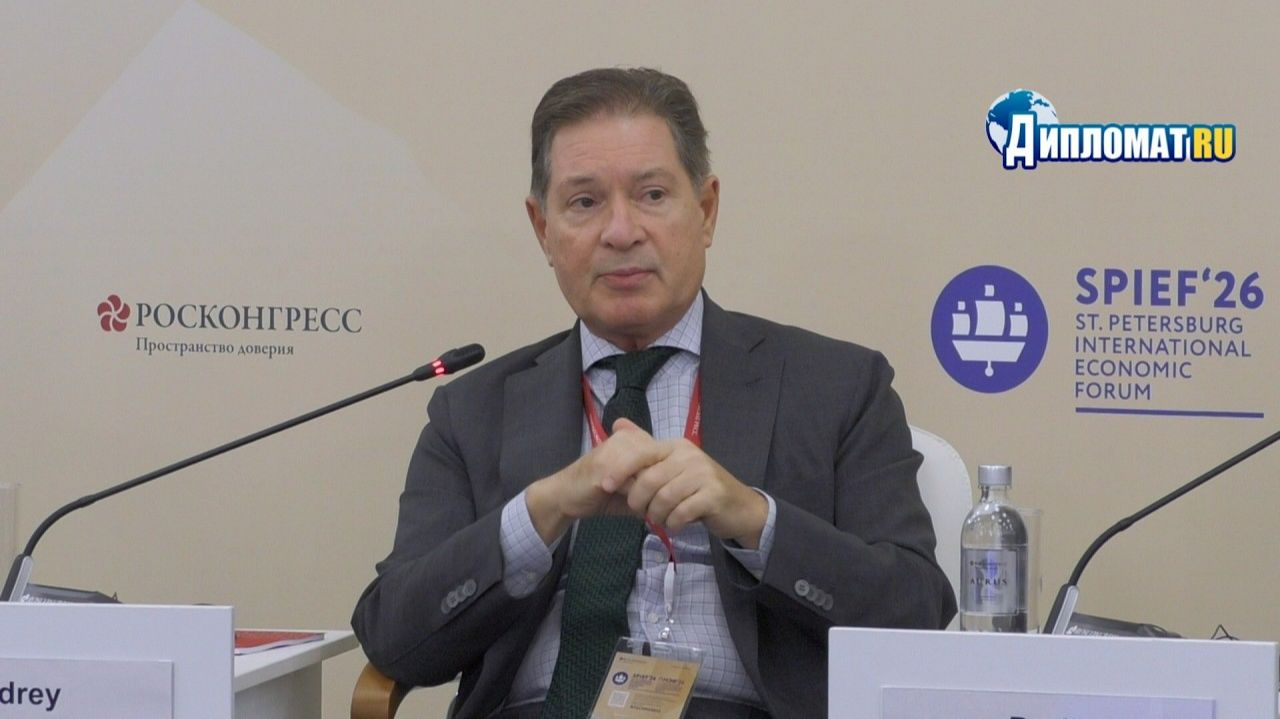 Андрей Безруков: США и Китай делят мир! России придётся создавать свой блок смотреть онлайн