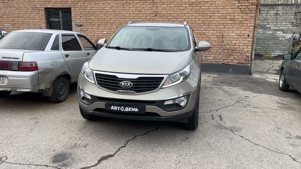 KIA Sportage замена галогеновых линз на светодиодные MTF Cyberlight 2.0
