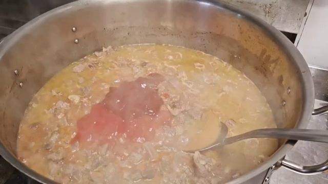 Тушёная говядина с зелёной фасолью.
